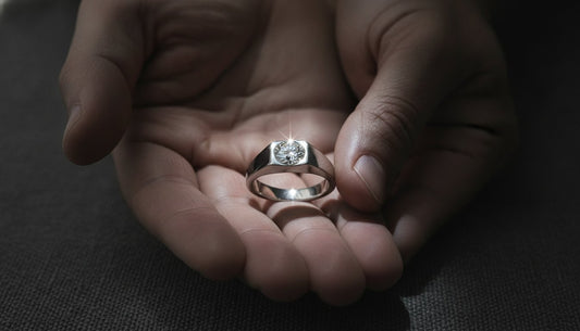 Memorial Jewelry for Dad’s Ashes: Lasting Tributes
